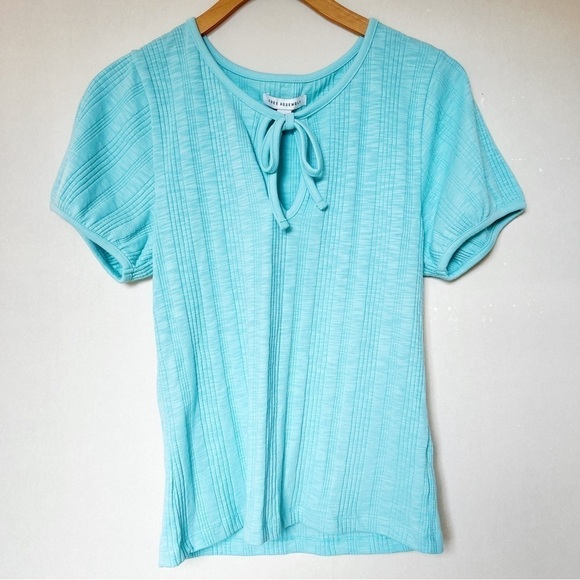 Free Assembly Blue Short Sleeve Blouse - Picture 1 of 2